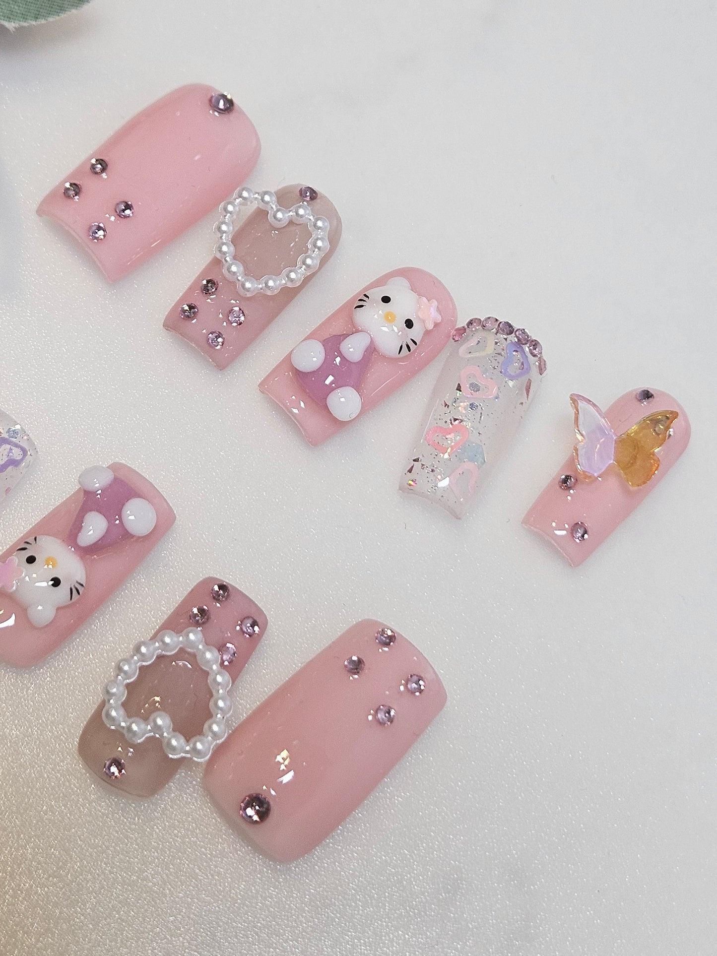 Hello Kitty I